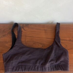 Vuori sports bra